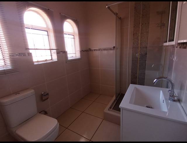 3 BEDROOM TOWNHOUSE FOR SALE IN THREE RIVERS PROPER